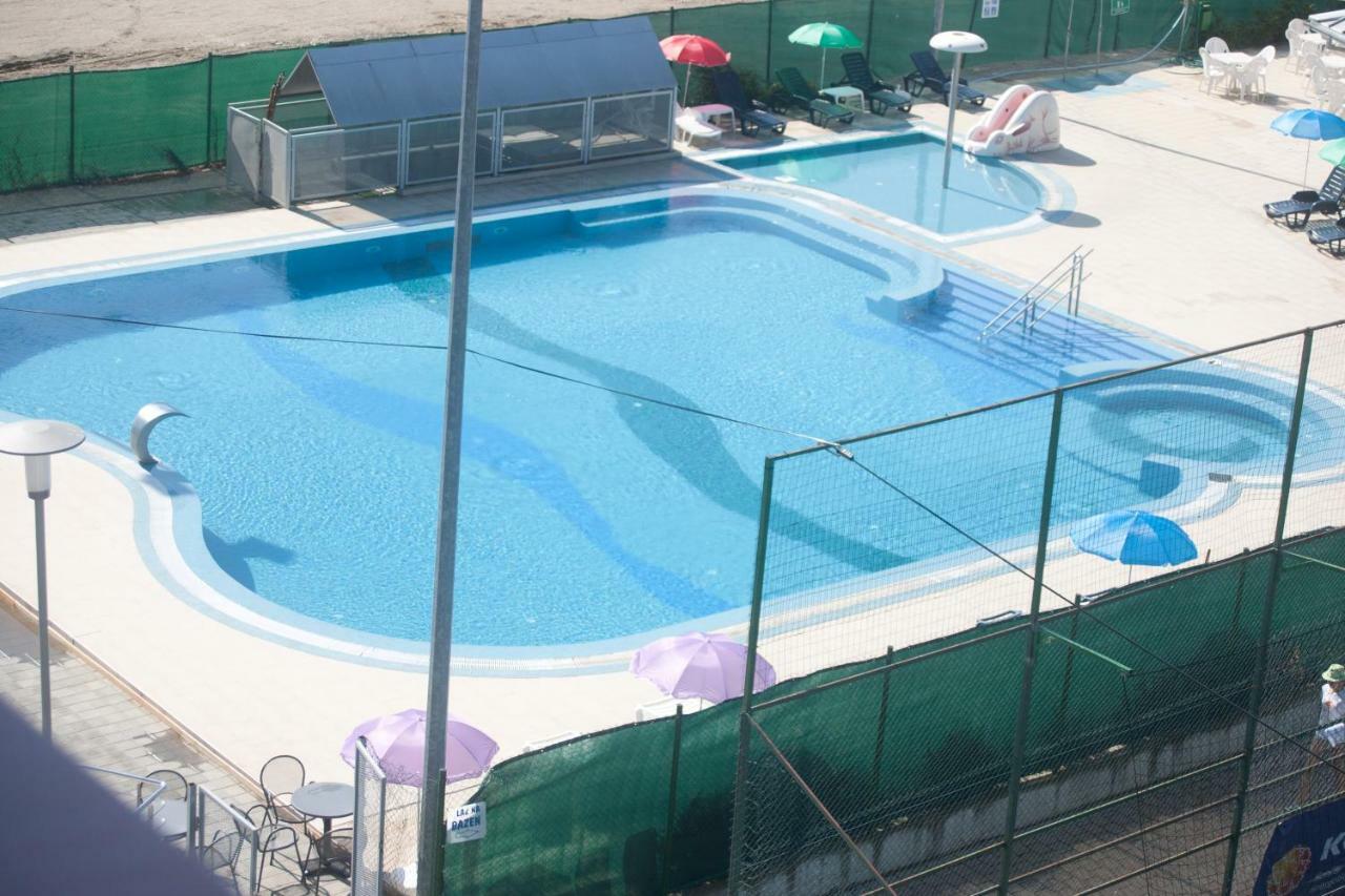 איבניץ - גראד Hotel Sport מראה חיצוני תמונה